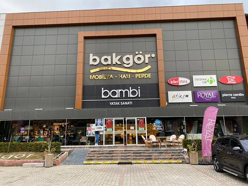 Bakgör Mobilya Yozgat mağazasının dış cephesi: Mobilya, Halı, Perde tabelası